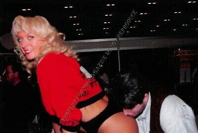 Nina Hartley Candid Original 4x6 Color Photo Porn Star 90s Convention 106ig