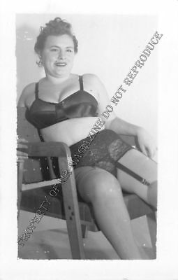 Adult Vintage B&W Photo 2.5x4 Sexy Chubby Lesbian Undressing Strip Tease 181HR