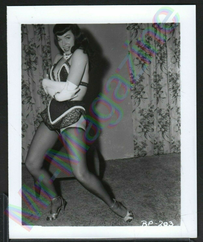 Beautiful Bettie Page B&W Risque Pinup 4" x 5" Sexy Cheesecake AZ78