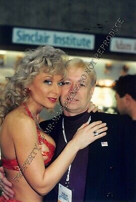 Nina Hartley Candid Original 4x6 Color Photo Porn Star 90s Convention 92ig