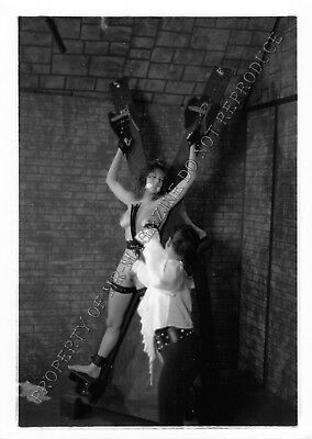 Adult Vintage B&W Photo 5x7 HOM Bondage Beautiful Brunette Bound/Dominated 82VL