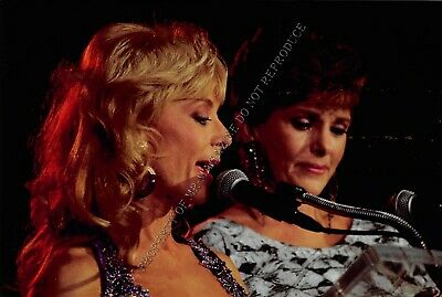 Nina Hartley Candid Original 4x6 Color Photo Giving Speech at AVN Awards 200ig