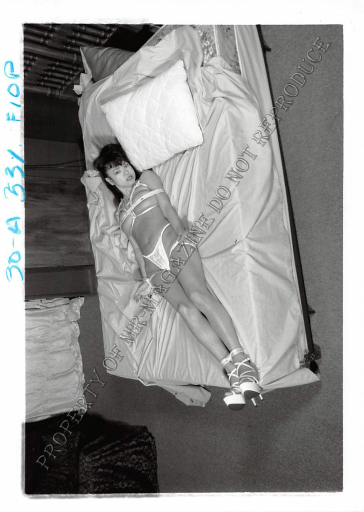 Adult Photo 1990s B&W 5x7 Bondage Asian Oriental Tied Up & Bound on Bed 190DP