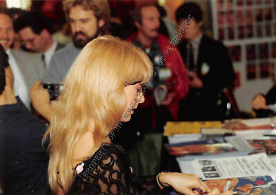 Nina Hartley Candid Original 3.5x5 Photo 1990s Sexy At a Porn Convention 195ih