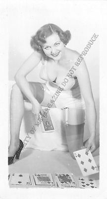Adult B&W Photo 1940s/50s 2.5x4 Beautiful Brunette Posing Topless Pin Up 74MG