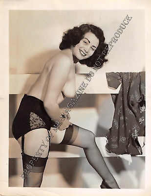 Adult Vintage B&W Photo 4x5 Beautiful Brunette Posing Undressing Sexy Nude 83HP