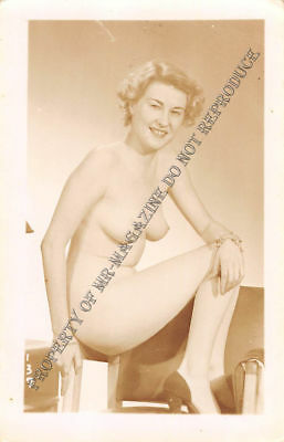 Adult Vintage B&W Photo 2.5x4 Sexy Pin Up Lesbians Undressing Strip Tease 61HR
