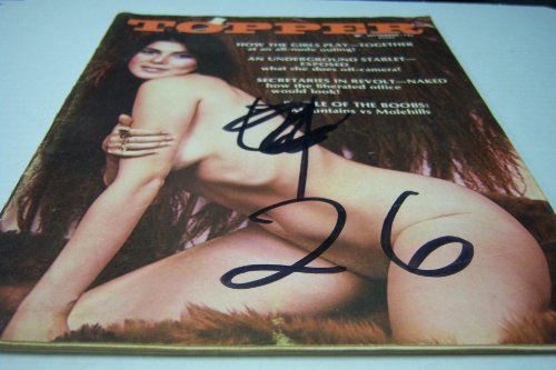 Topper Busty Adult Magazine "How the Girls Play-together At an All-nude Outing!" September 1971