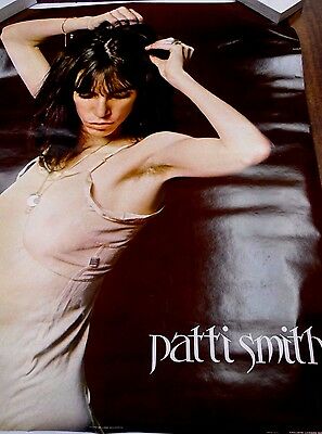 Patti Smith Life-Size Poster - 28 x 22 063016lm-ep