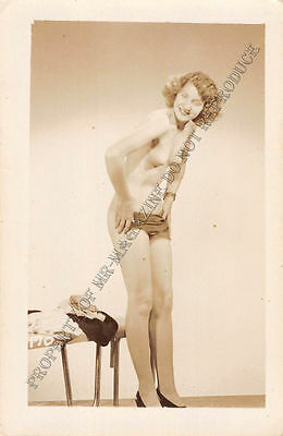 Adult B&W Photo 1940s/50s 2.5x4 Beautiful Blonde Seductively Undressing 274MH