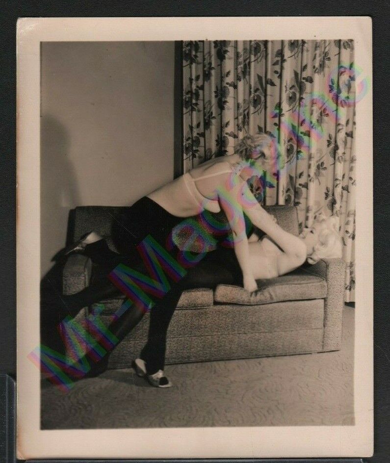 Vintage B&W Risque Pinup 4" x 5" Two Sexy Blondes Cheesecake BI1