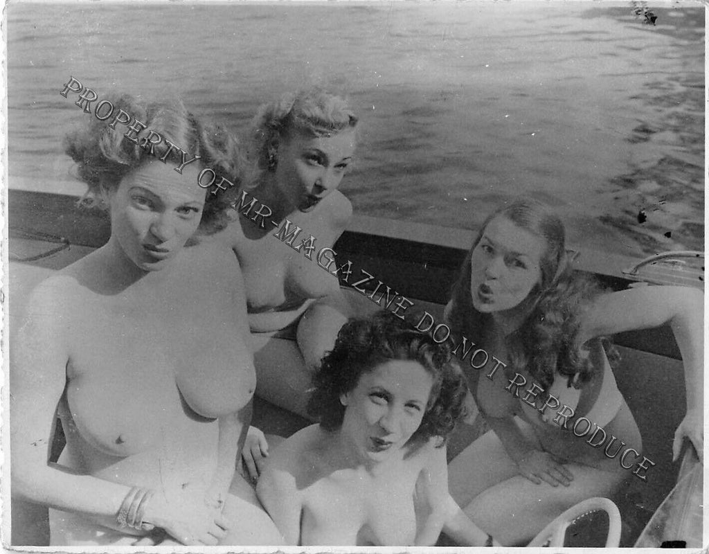 Adult Vintage 1950s B&W Photo 3.5x4.5 Sexy Lesbians Nude Outdoors Ass –  Mr-Magazine