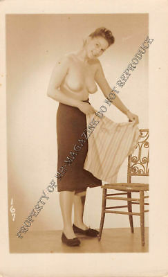 Adult Vintage B&W Photo 2.5x4 Sexy Pin Up Lesbians Undressing Strip Tease 90HR