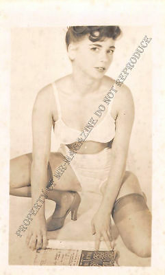 Adult B&W Photo 1940s/50s 2.5x4" Beautiful Brunette Posing in Sexy Lingerie 21MF