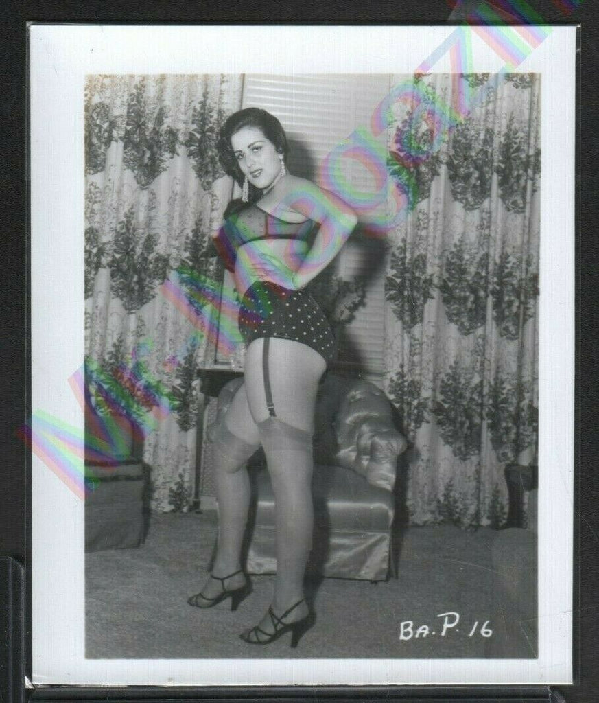 Vintage Irving Klaw B&W Risque Pinup Reprint 4"x5" Sexy Brunette Cheesecake AT3