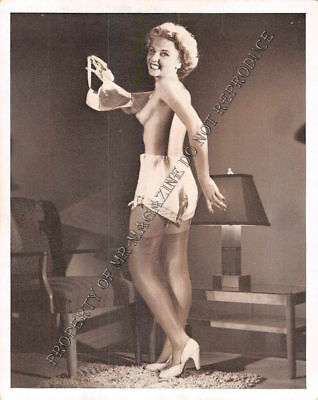 Adult Vintage B&W Photo 3.5x4 Sexy Pin Up Model Undressing Strip Tease 221HP