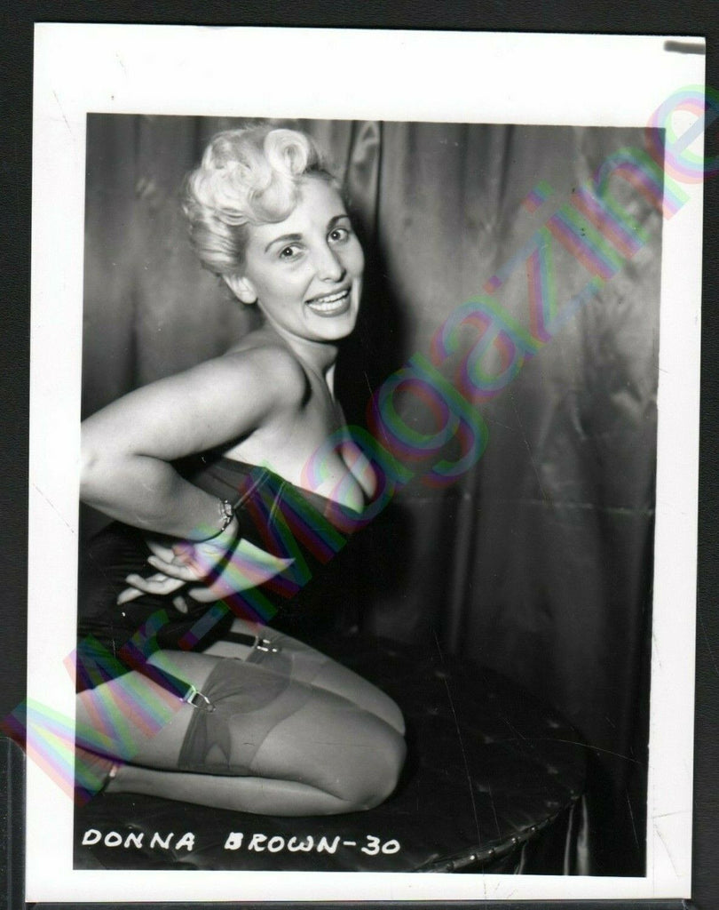 Vintage B&W Risque Pinup 4" x 5" Sexy Blonde Donna Brown Cheesecake BG52