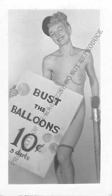 Adult B&W Photo 1940s/50s 2.5x4 Beautiful Blonde Nude Posing Seductively 195MH