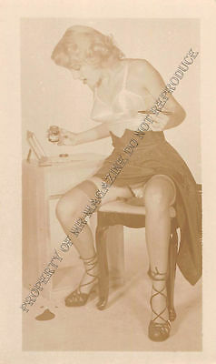 Adult B&W Photo 1940s/50s 2.5x4 Beautiful Blonde Posing in Lingerie 314MH