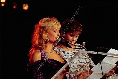 Nina Hartley Candid Original 4x6 Color Photo Giving Speech at AVN Awards 199ig