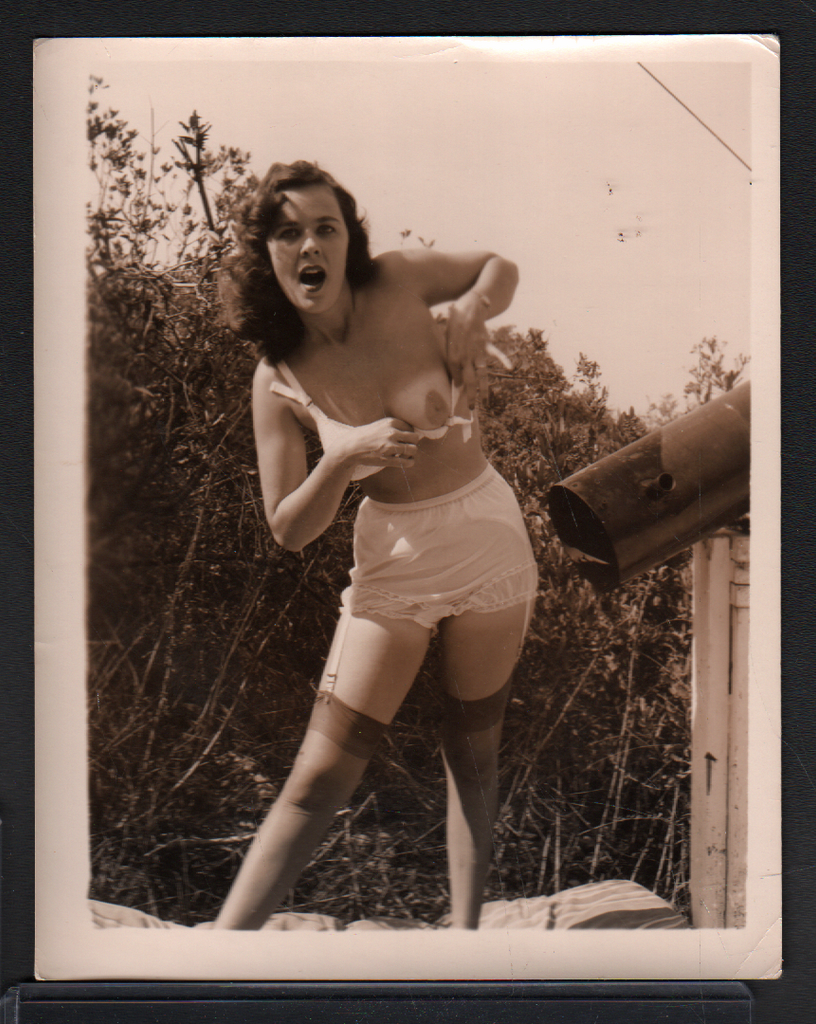 Vintage B&W Pinup Risque Photo 4"x5" Sexy Woman Cheesecake AC106