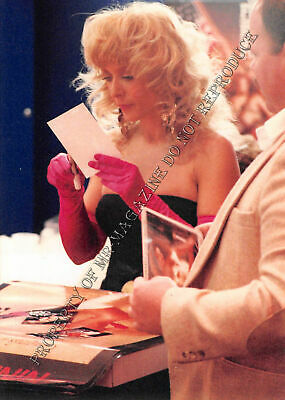 Nina Hartley Candid Original 3.5x5 Photo 1990s Sexy Outfit at a Convention 28ih