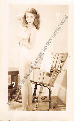 Adult B&W Photo 1940s/50s 2.5x4 Beautiful Brunette Seductively Undressing 94MH