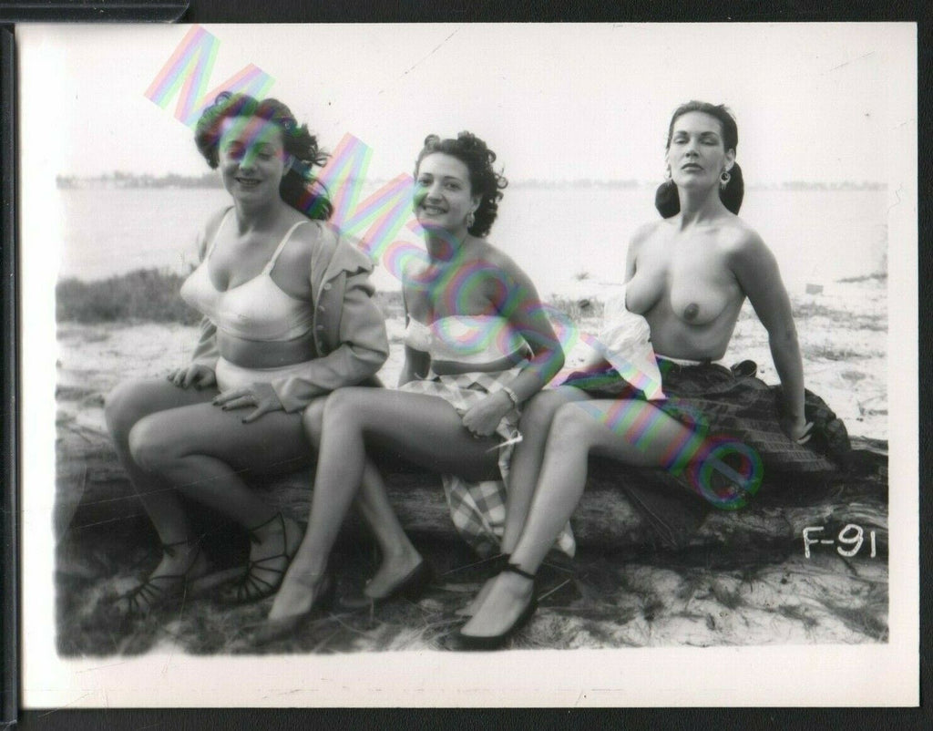 Beautiful Vintage B&W Risque Pinup 4" x 5" Three Sexy Ladies Cheesecake BC11