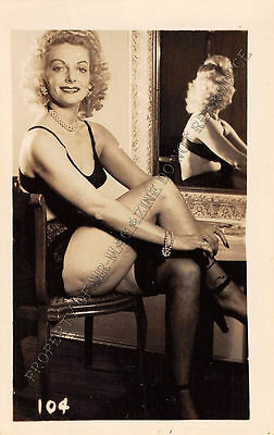 Adult B&W Photo 1940s/50s 2.5x4 Beautiful Blonde Seductively Undressing 288MH