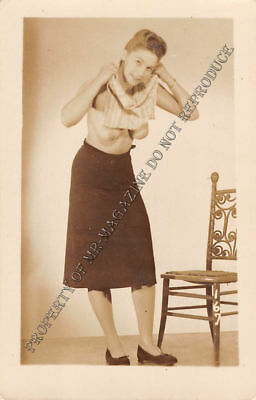 Adult Vintage B&W Photo 2.5x4 Sexy Pin Up Lesbians Undressing Strip Tease 91HR