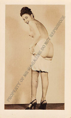 Adult B&W Photo 1940s/50s 2.5x4 Beautiful Brunette Seductively Undressing 63MH