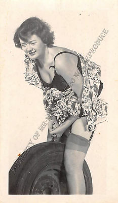 Adult B&W Photo 1940s/50s 2.5x4 Beautiful Brunette Seductively Undressing 84MH