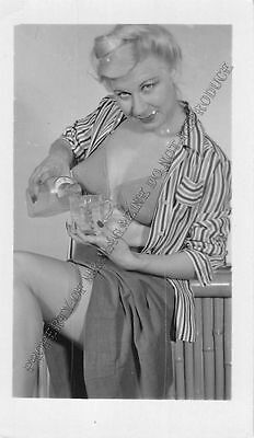 Adult B&W Photo 1940s/50s 2.5x4 Beautiful Blonde Seductively Undressing 264MH