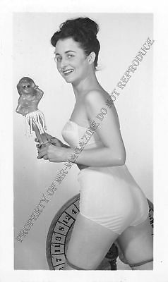 Adult B&W Photo 1940s/50s 2.5x4 Beautiful Brunette Seductive in Lingerie 129MH