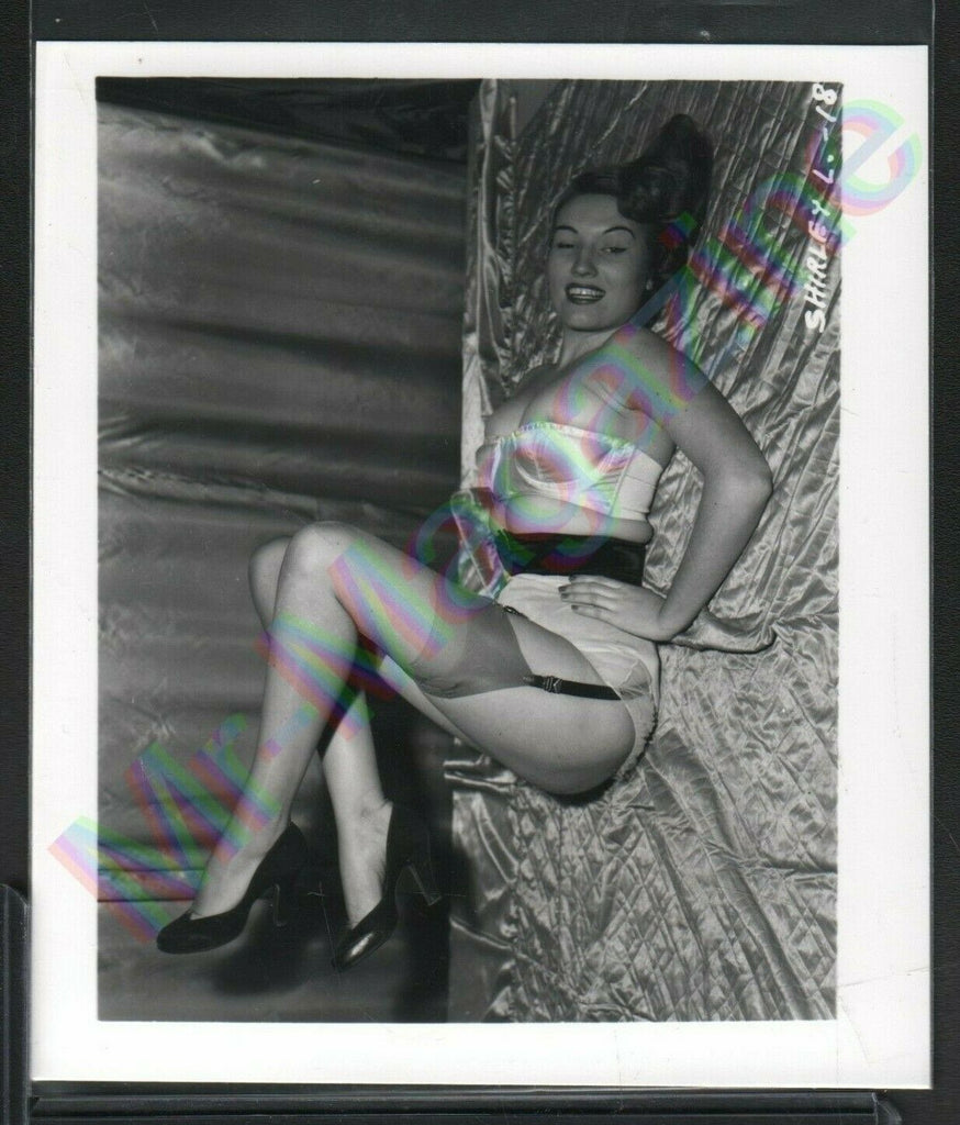 Irving Klaw B&W Risque Pinup 4" x 5" Sexy Brunette Shirley Cheesecake AX80