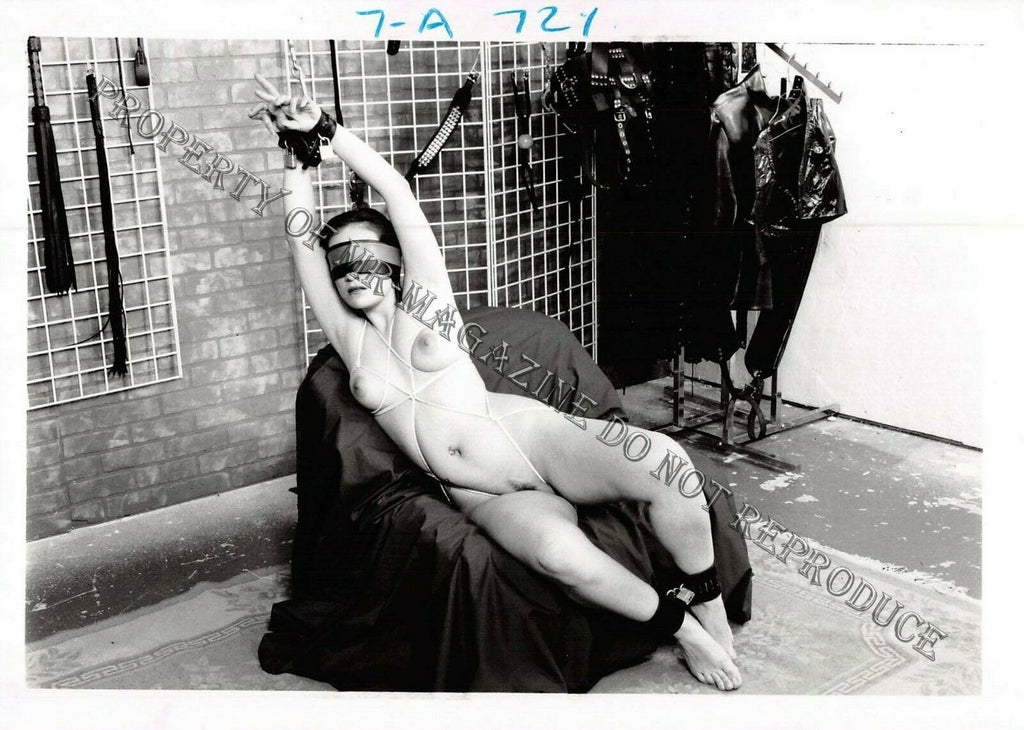 Adult Vintage B&W Photo 5x7 Bondage Sexy Brunette Tied Up Naked Dominated 26FP
