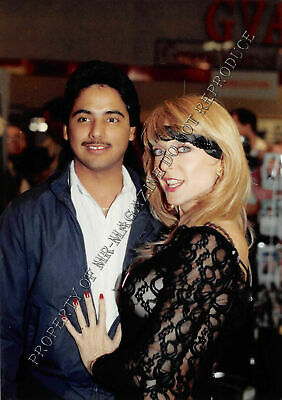 Nina Hartley Candid Original 3.5x5 Photo 1990s Sexy Outfit at a Convention 37ih