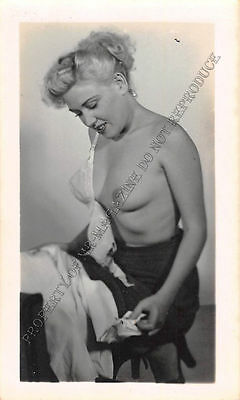 Adult B&W Photo 1940s/50s 2.5x4 Beautiful Blonde Seductively Undressing 245MH