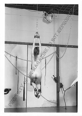 Adult 1990s B&W Photo 5x7 Bondage MILF Ashley Renee Suspended & Flogged 70LO