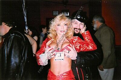 Nina Hartley Candid Original 4x6 Photo Color Star at Porn Convention 128ig