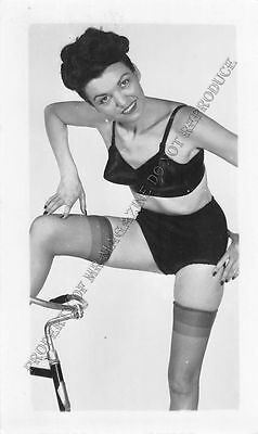 Adult B&W Photo 1940s/50s 2.5x4 Beautiful Brunette Seductive in Lingerie 140MH
