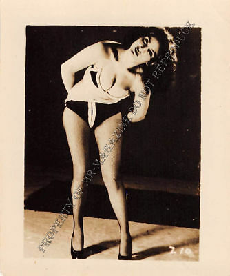 Adult Vintage B&W Photo 2.5x3 Beautiful Brunette Pinup Posing Seductive 30HU