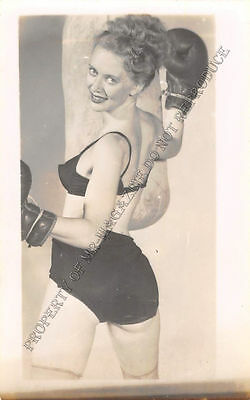 Adult B&W Photo 1940s/50s 2.5x4 Beautiful Blonde Seductively Undressing 305MH