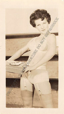 Adult B&W Photo 1940s/50s 2.5x4 Beautiful Brunette Seductive in Lingerie 141MH