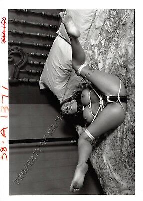 Adult Photo 1990s B&W 5x7 Bondage Queen Ashley Renee Bound & Dominated 84WE