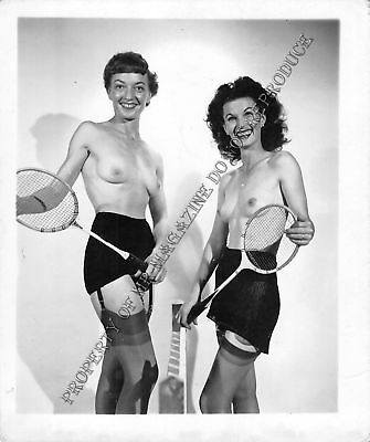 Adult Vintage B&W Photo 4x5 Beautiful Pinup Lesbians Posing Nude Together 229HU