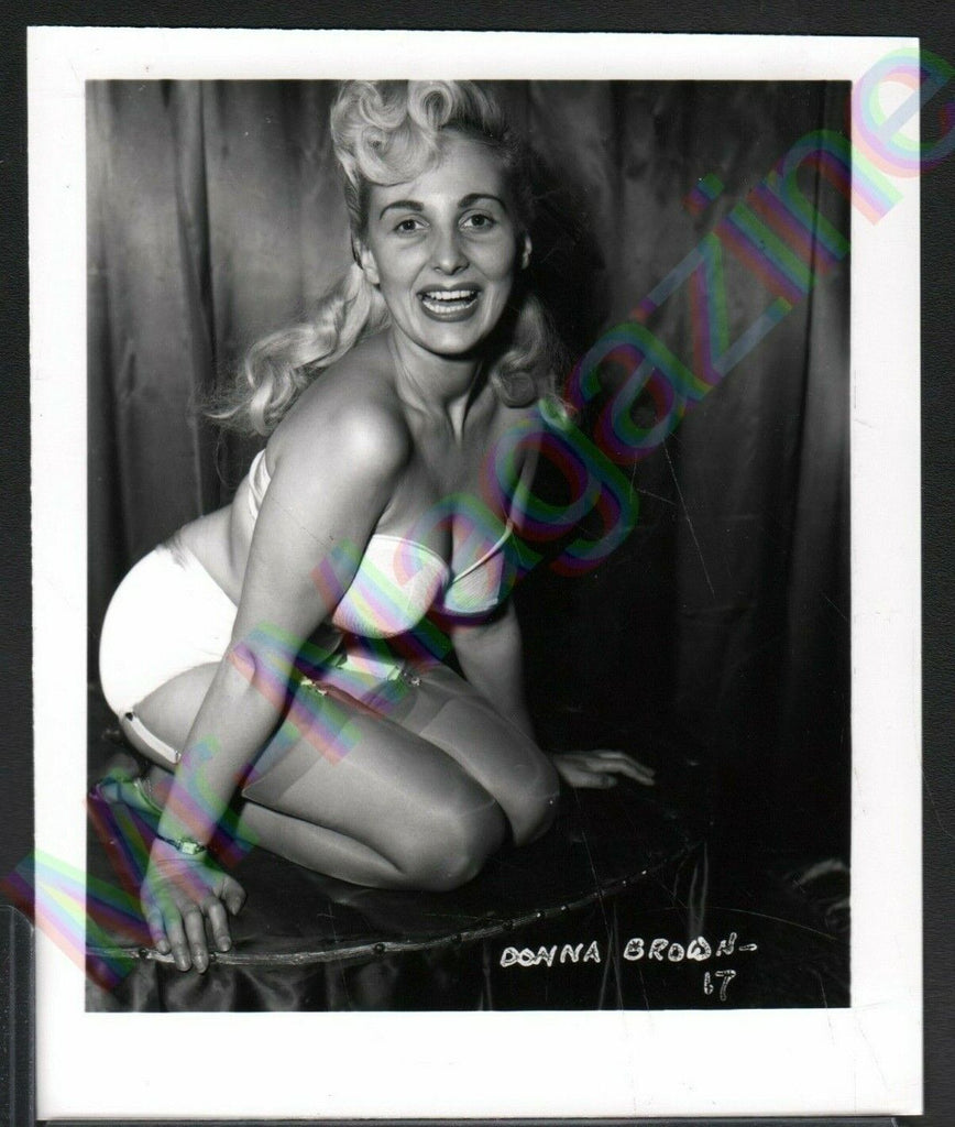 Vintage B&W Risque Pinup 4" x 5" Sexy Blonde Donna Brown Cheesecake BG27