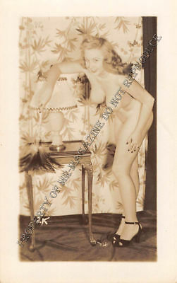 Adult Vintage B&W Photo 2.5x4 Beautiful Brunette Showing Off Body Nude 127HV