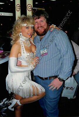 Nina Hartley Candid Original 4x6 Photo Color Star at Porn Convention 114ig