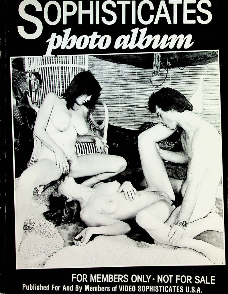 Sophisticates Photo Album Magazine   Big Tits and Pussies Spread  1970's     032923lm-p
